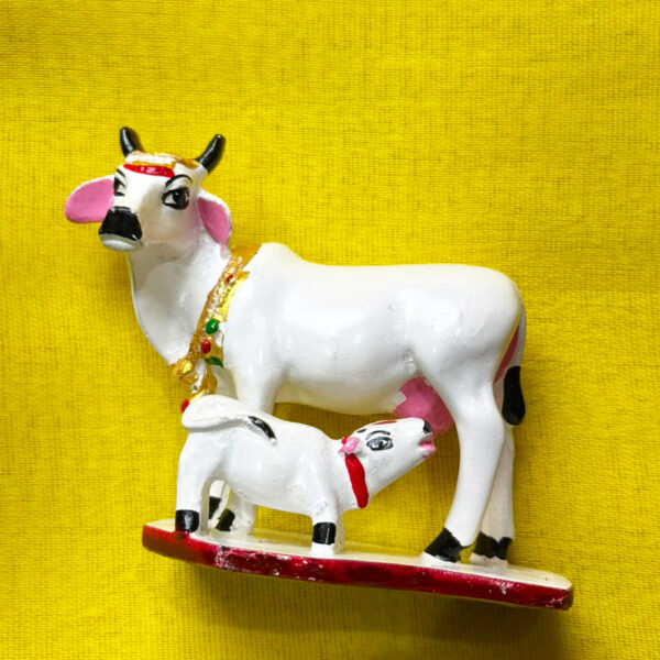 Cow and Calf Statue Idol for Home Decoration